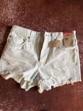 Levi shorts size 30
